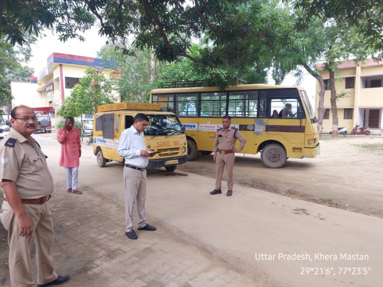 एआरटीओ प्रवर्तन की बडी कार्रवाई, पांच ओवरलोड ट्रक व दो स्कूली वाहन सीज, 4.68 लाख जुर्माना