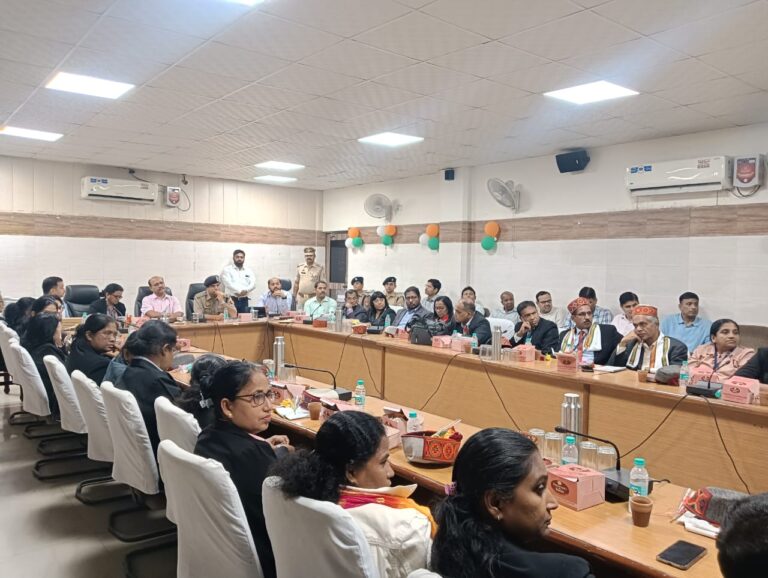 श्रीलंका के सिविल सर्वेन्ट दल ने मुजफ्फरनगर पहुंच कर जाना योगी का कानून राज