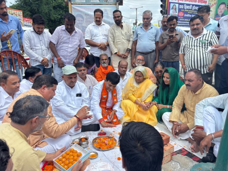 सवा करोड से बनेंगा अहिल्याबाई होल्कर स्मारक, हुआ शिलान्यास