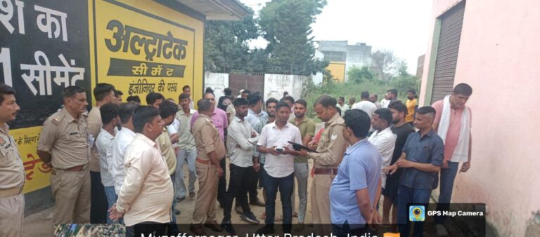 शहर के विभिन्न मोहल्लो में 30 घरों में पकडी गई बिजली चोरी