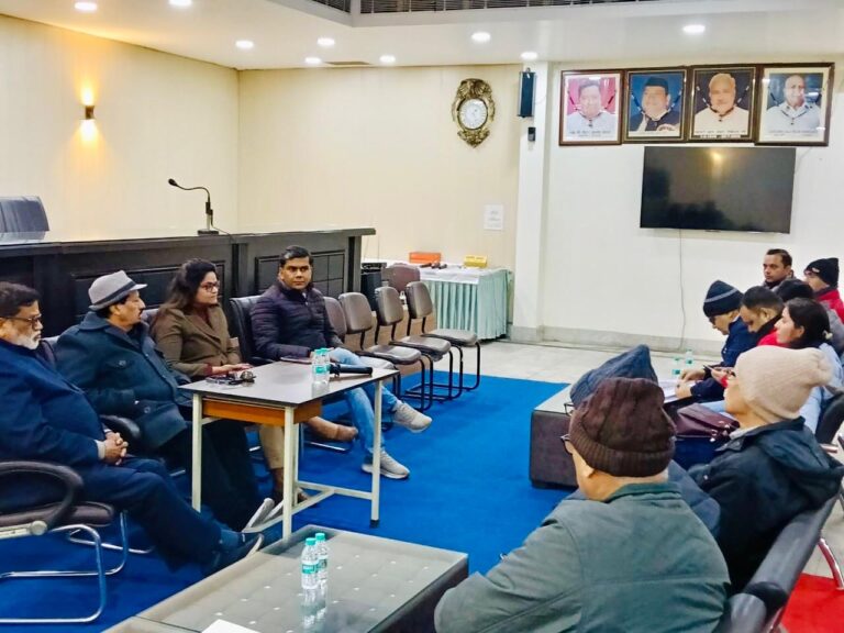 टैक्स के दायरे में आए 57 उद्योग, पालिका ने 35 को जारी किया नोटिस