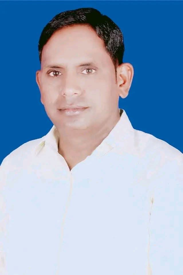 पूरण सिंह का समर्थन करने वाले नेताओं को चुनाव में सबक सिखाए अति पिछड़ा: मोहन प्रजापति