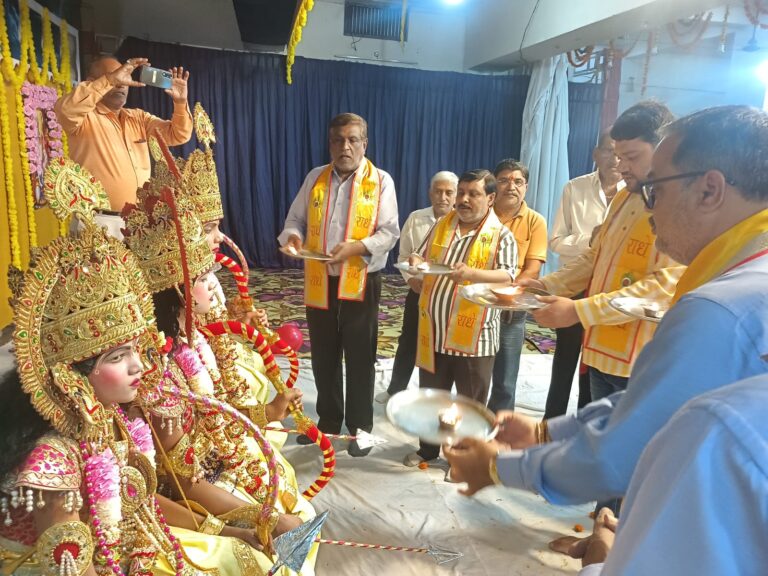 करते है घोषणा पालिका के कर से मुक्त कराएगे सनातन धर्म व अन्य धार्मिक संस्थाओं को: राजीव शर्मा व मनोज वर्मा