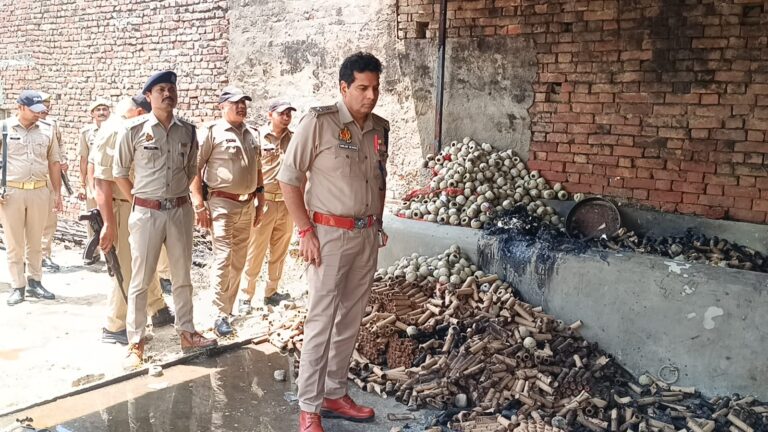 पटाखा गोदाम में हुआ विस्फोट, दो नाबालिक बच्चे झुलसे