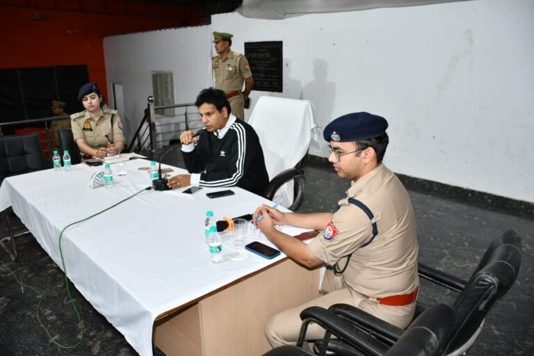 एसएसपी ने नवीन महिला आरक्षियों को पढ़ाया कानून व्यवस्था का पाठ