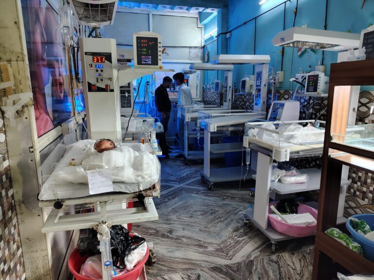 सीएमओ के निर्देशन में बड़ी कार्रवाई: अवैध जीवन दाता हॉस्पिटल सील