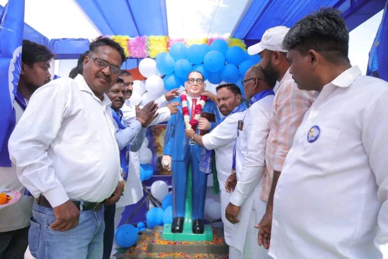 कैबिनेट मंत्री अनिल कुमार ने किया डॉ भीमराव अंबेडकर की प्रतिमा का लोकार्पण