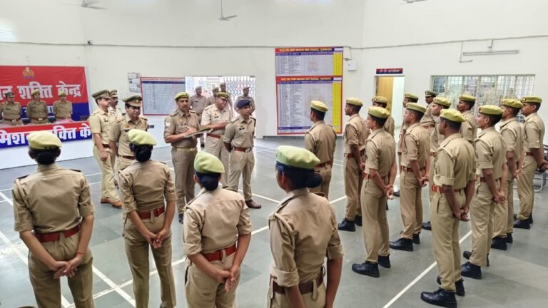 एसपी सिटी ने खालापार थाने का किया वार्षिक निरीक्षण