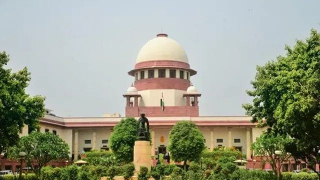 आवारा कुत्तों को लेकर सुप्रीमकोर्ट का बड़ा और अहम फैसला