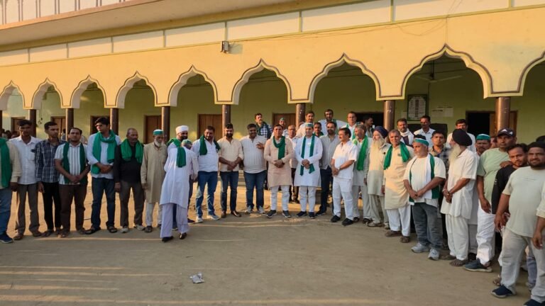 किसानों ने विभिन्न मामलों को लेकर गिनाई समस्या, भाकियू जिलाध्यक्ष नवीन राठी ने दिया समाधान कराने का आश्वासन
