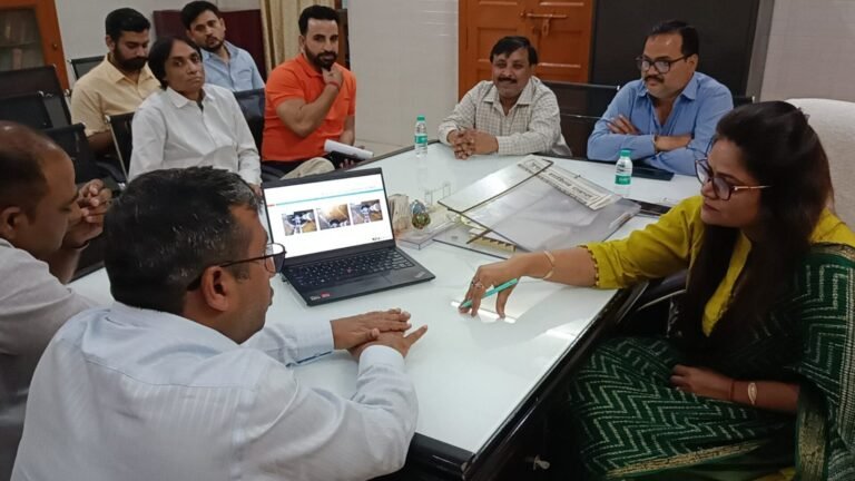 अब सीवर की सफाई के लिए कर्मचारियों को नहीं उठाना पडेगा खतरा, रोबोटिक तकनीक से होगी सफाई