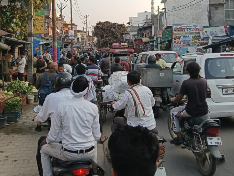 अतिक्रमण से घिरी सड़कों पर मुक्त कराएगी नगर पालिका, चेयरपर्सन ने दिए विशेष अभियान चलाने के निर्देश