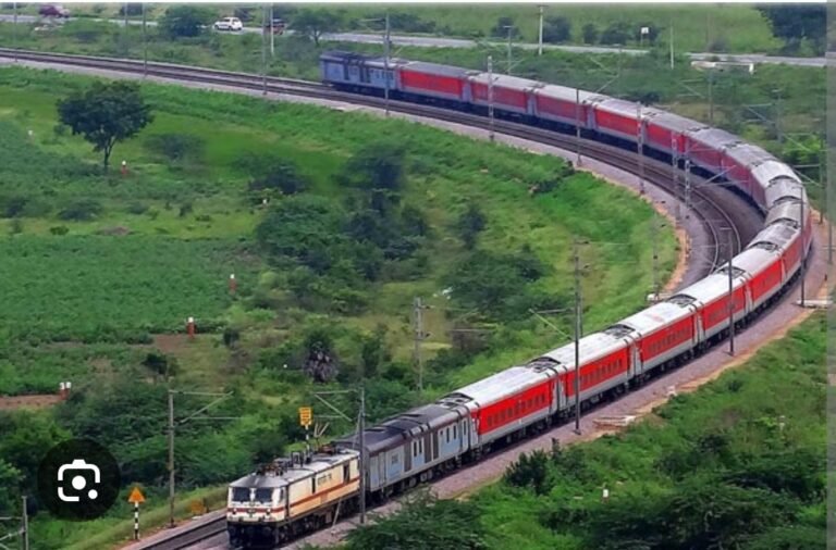 एक जुलाई से बिना टिकट यात्रा पर 500 रुपये जुर्माना