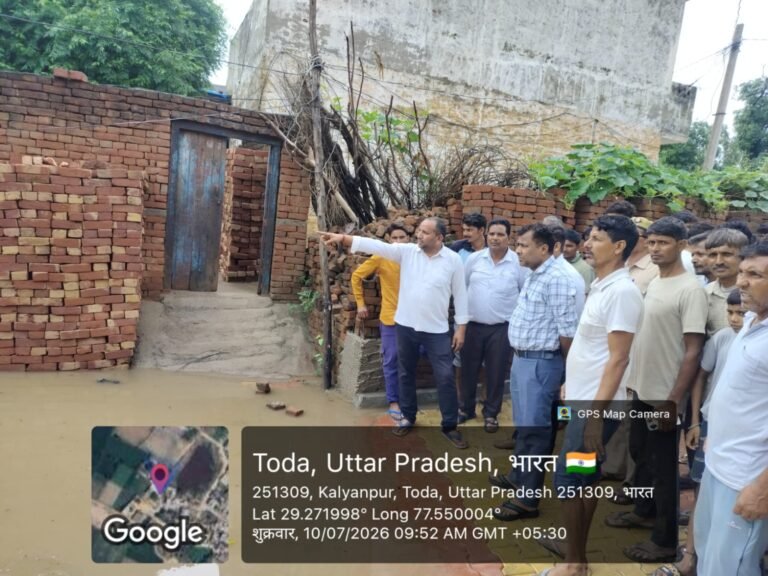 अधिक वर्षा से प्रभावित गांवों का उप जिलाधिकारी न्यायिक‚ बुढाना ने किया निरीक्षण, राहत एवं सहायता के दिए निर्देश