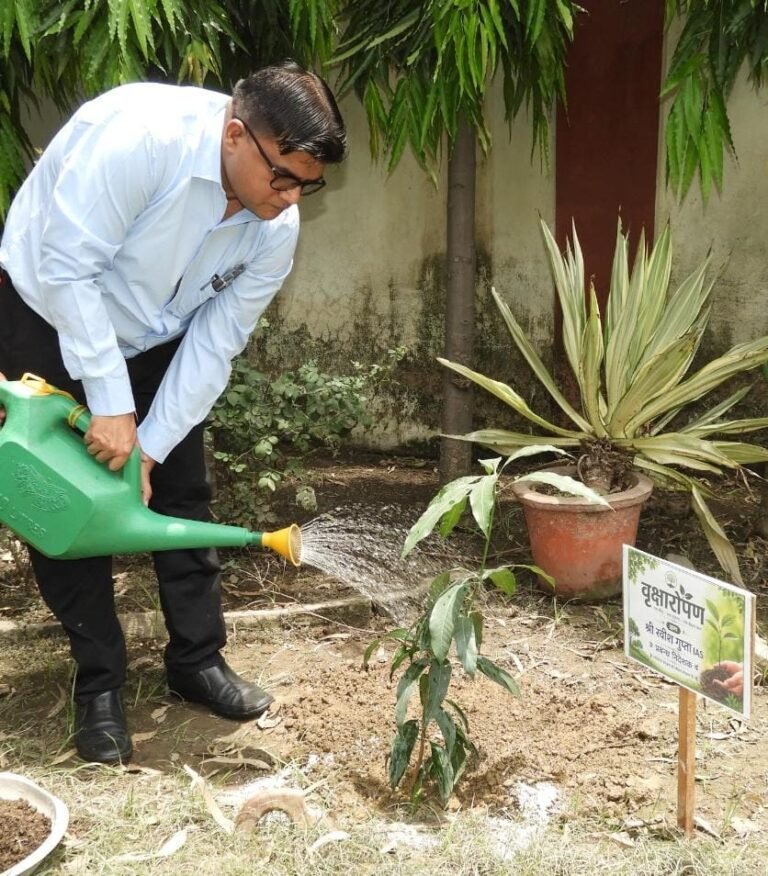 पश्चिमांचल डिस्कॉम नें 53 हजार पौधा रोपण का लक्ष्य शत्प्रतिशत पूरा किया
