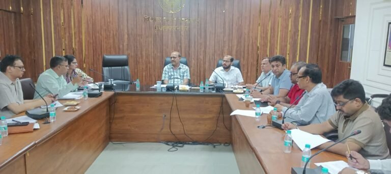 डीएम ने की जिला उद्योग बन्धु समिति के साथ बैठक, महत्वपूर्ण बिन्दुओं पर हुआ मंथन