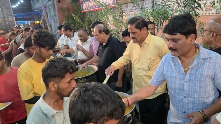 कांवड़ सेवा शिविरों का दौरा कर गौरव स्वरूप ने जाना श्रद्धालुओं का हाल