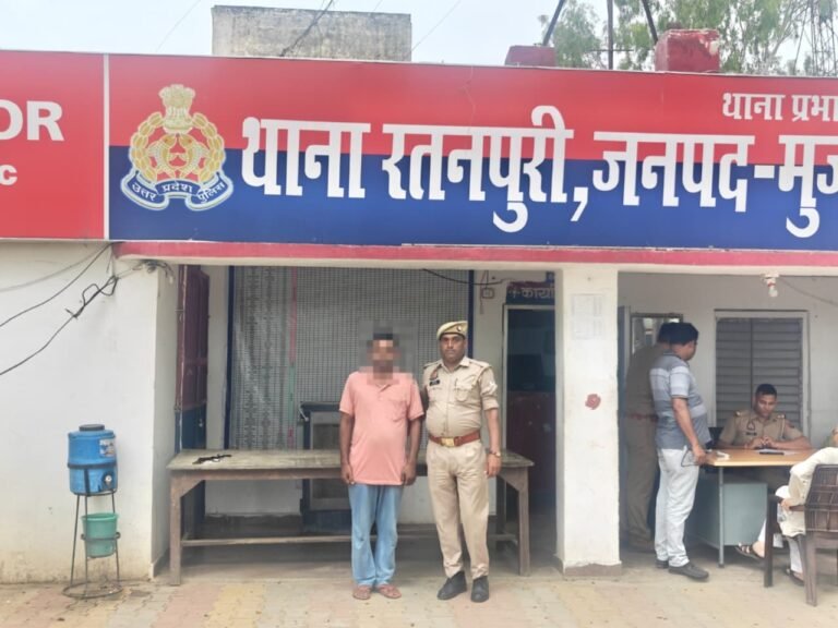 रतनपुरी क्षेत्र में चल रहा था नकली बीडी बनाने का कारोबार, पुलिस ने पकडा