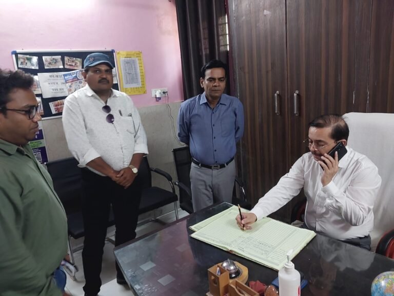 सीएमओ ने स्वास्थ्य केंद्रों एवं हेल्थ एंड वेलनेस सेंटर का किया निरीक्षण