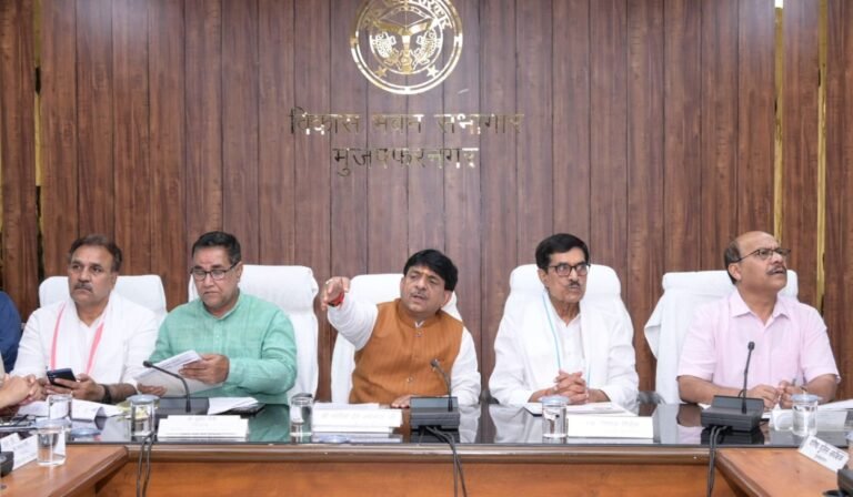 पीएम के जन्मदिन पर होने वाले कार्यक्रमों की तैयारियों को लेकर मंत्री ने की बैठक