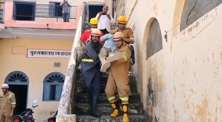 जनपद में पांच स्थानों पर आपदा की कॉल मिलते ही दौड़ीं टीमें